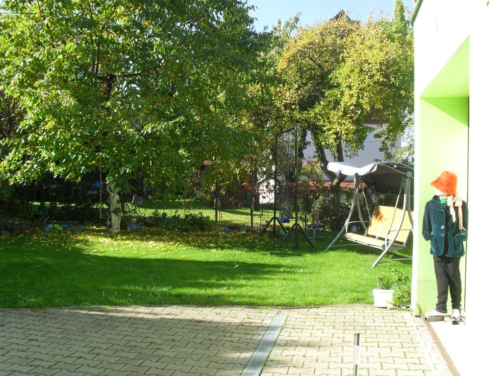 Pension Rak Karlowe Wary Zewnętrze zdjęcie